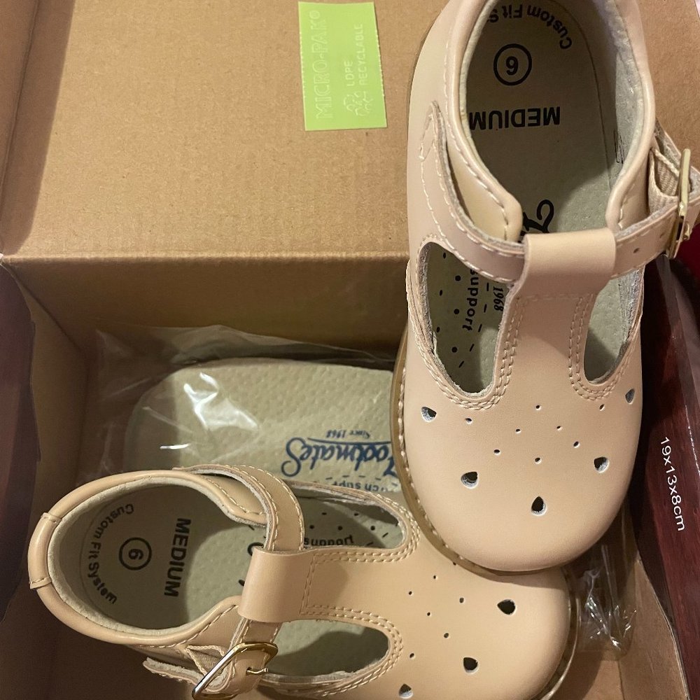 Footmates Harper Brand New!